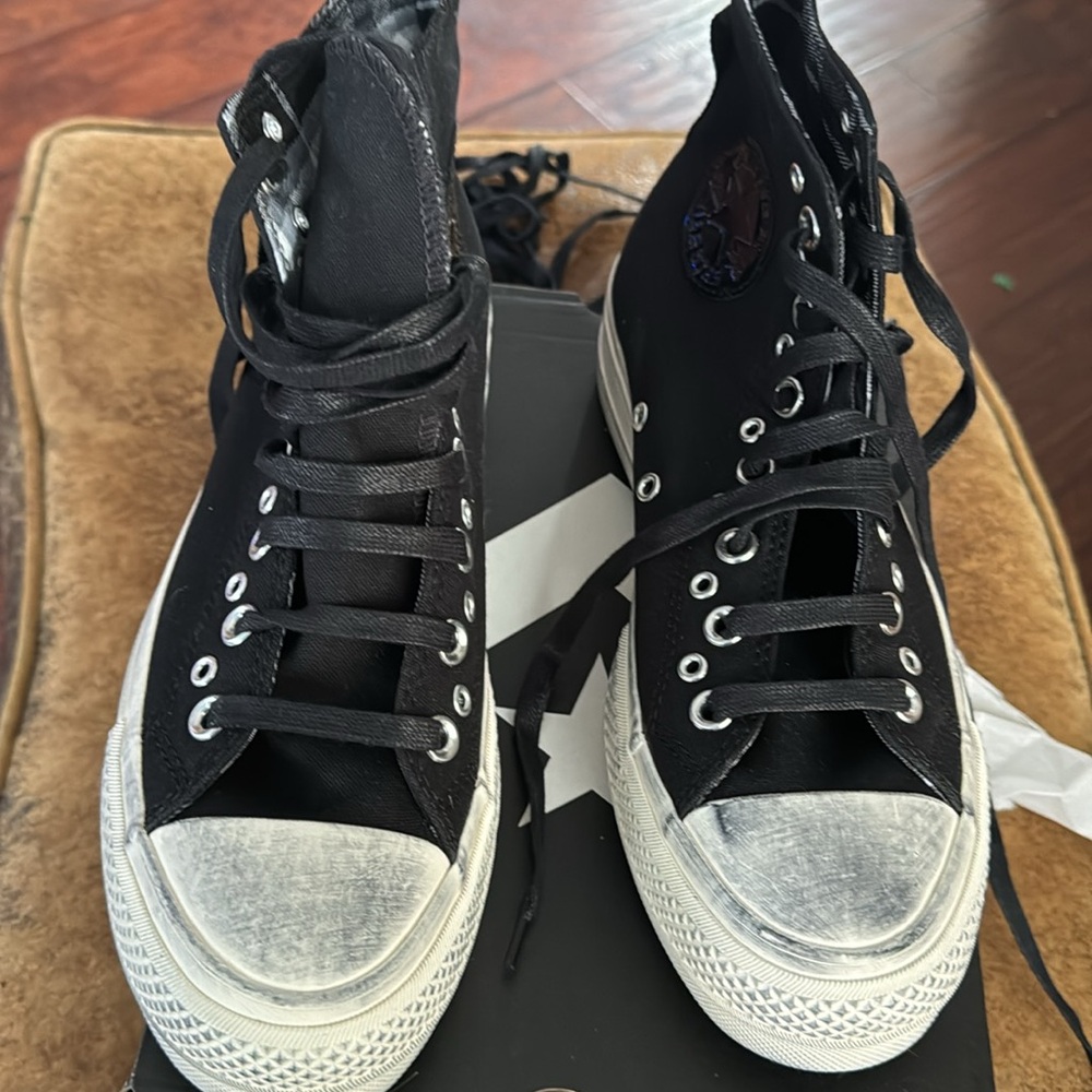 Black distressed look converse  all star 39.5 8.5 nwb